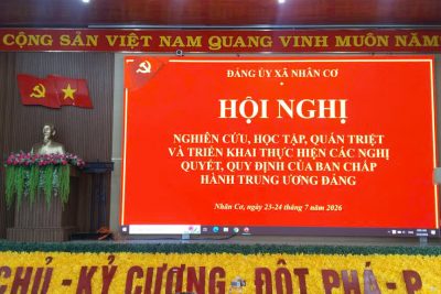 Trường THCS Nguyễn Khuyến tham gia học nghị quyết